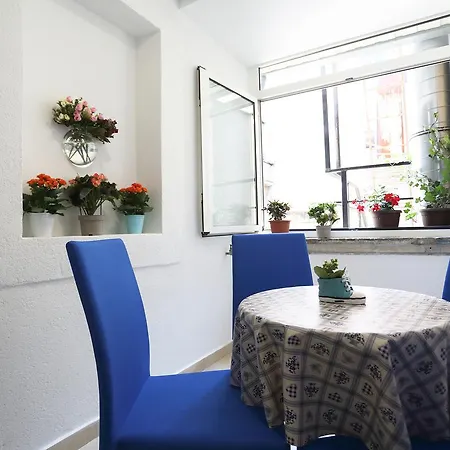 Old Town 2 Apartment *