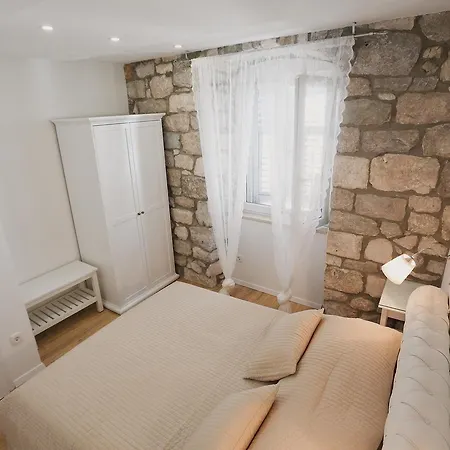 Old Town 2 Apartman *