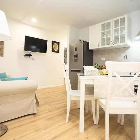 Old Town 2 Apartment *